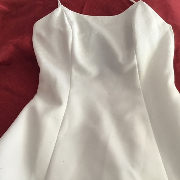 Jump Apparel White Empire Waist Floor Length Formal Dress/Gown - Picture 4 of 11